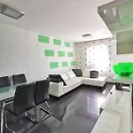 Mira *
