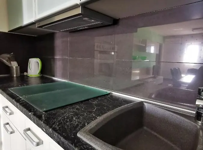 Mira Apartman *