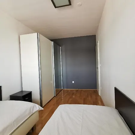 Appartement Mira Podstrana
