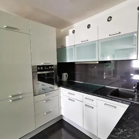 Appartement Mira Podstrana